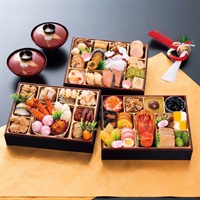 千賀屋謹製「天寿千(てんじゅせん)」和風三段重(45品目約4～5人前)